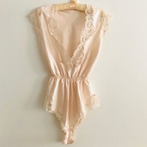Vintage Eve Stillman lingerie teddy satin Chantilly lace Powder pink size S